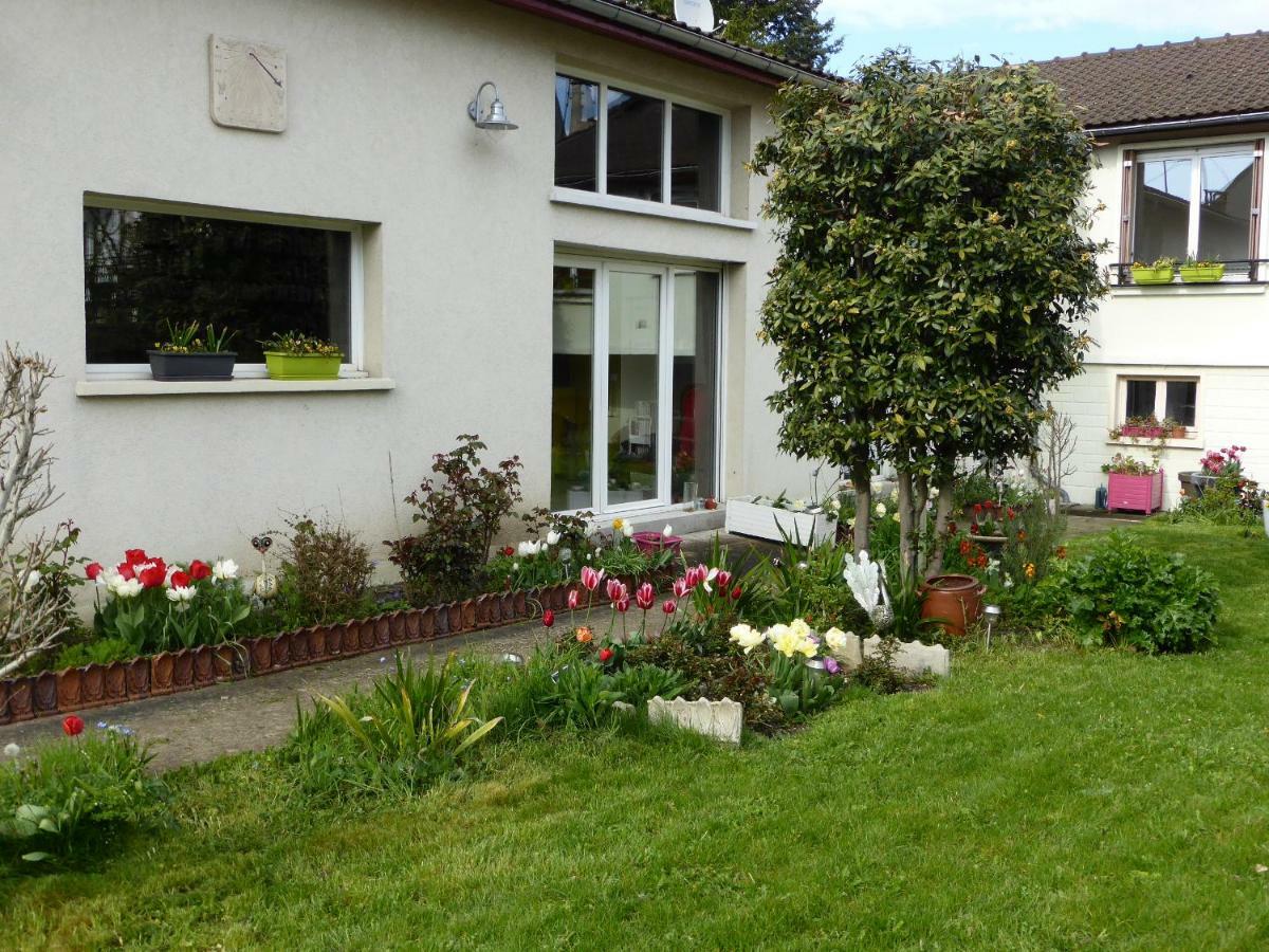 Une Chambre A Neuilly Guest House Kültér fotó